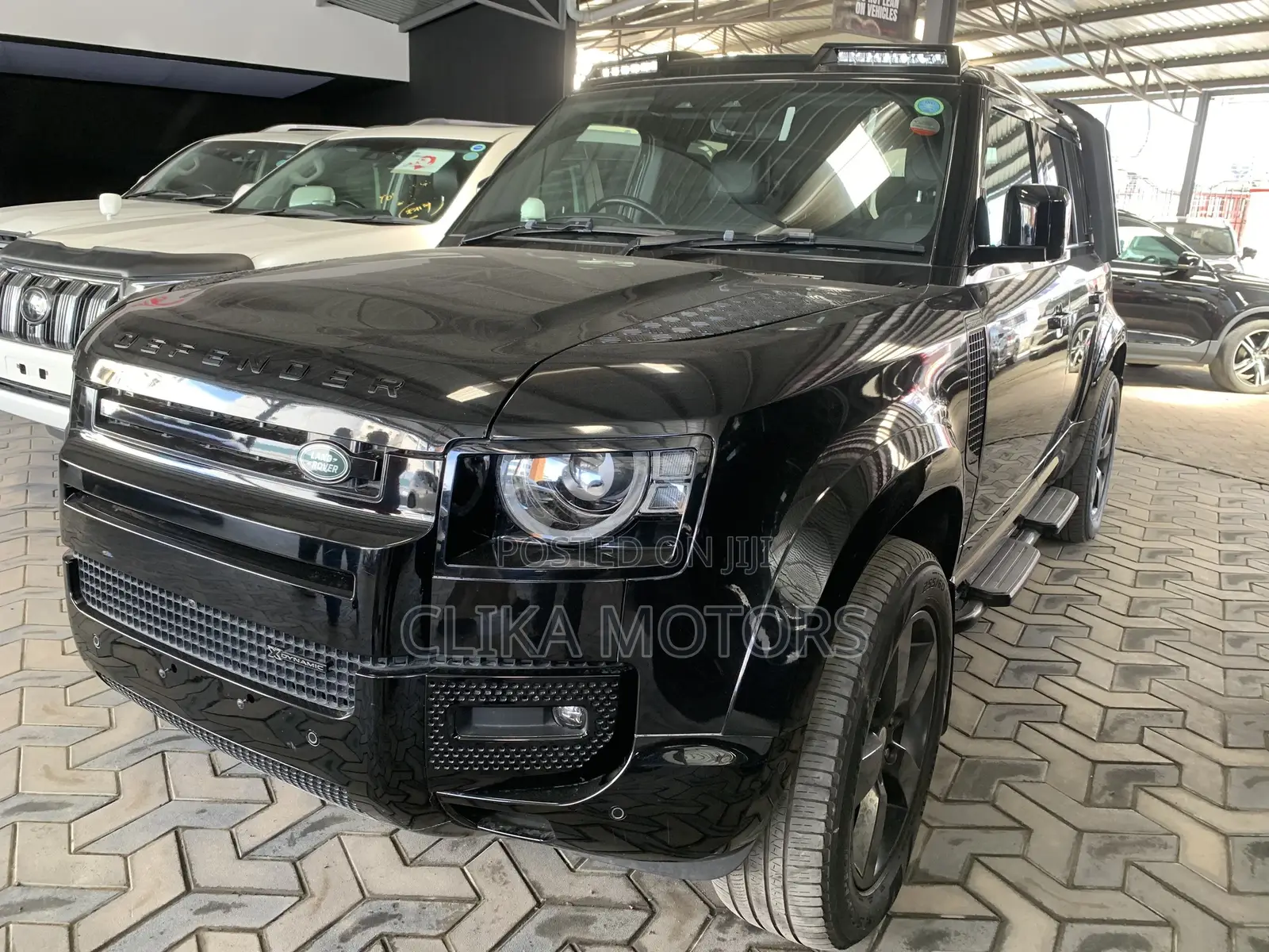 Land Rover Defender X-Dynamic SE 2024 Matt Black