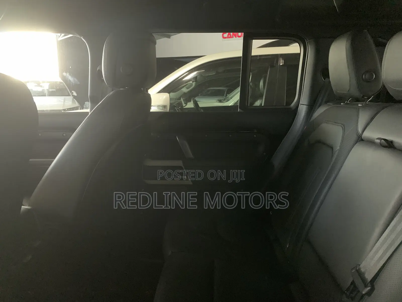 Land Rover Defender X-Dynamic SE 2024 Matt Black