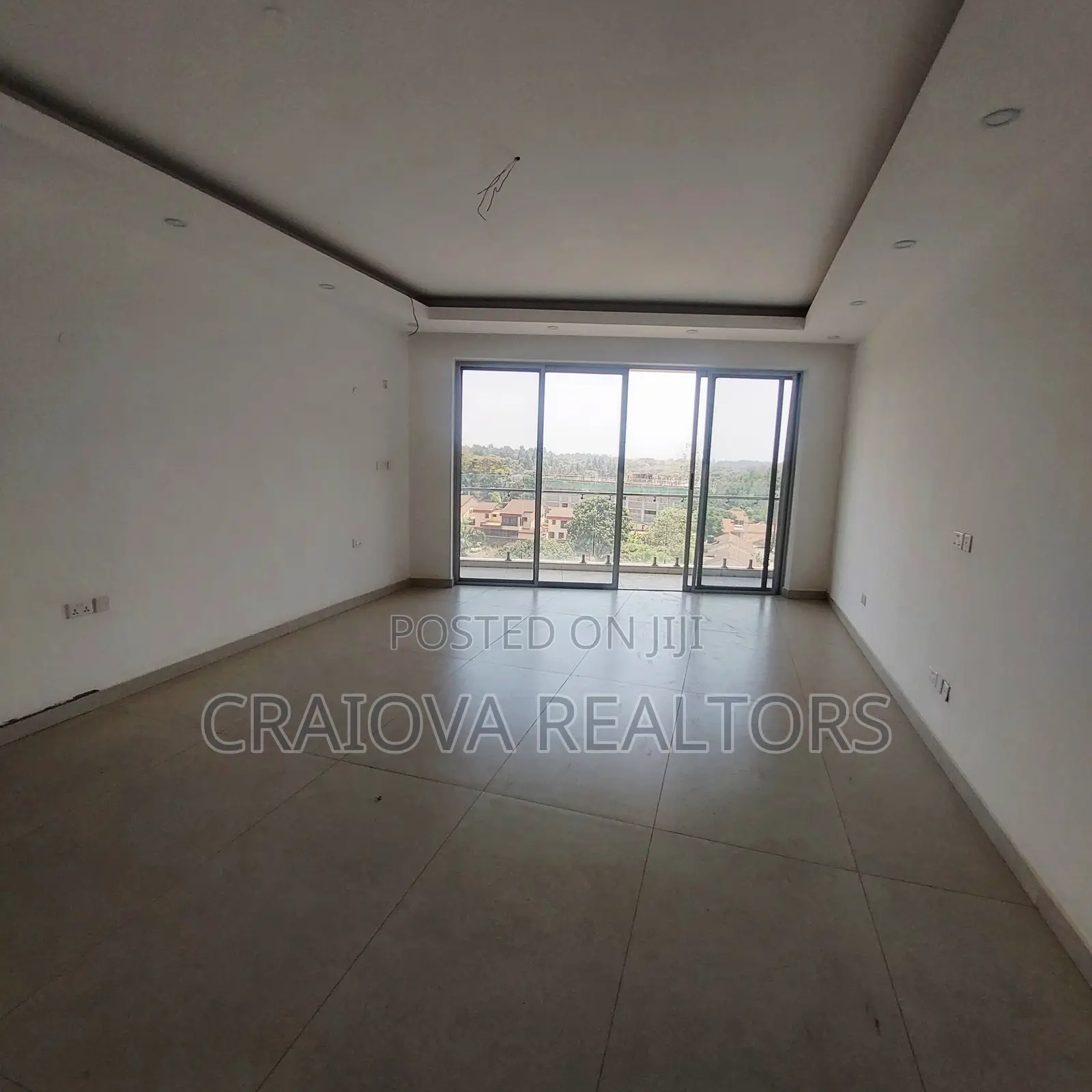 4bdrm Duplex in Spring Valley for rent