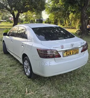 Toyota Premio 2012 White