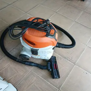 Original STIHL SE 33 Compact Wet & Dry Vacuum Cleaner