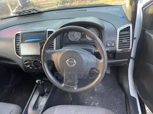 Nissan Wingroad 2012 White