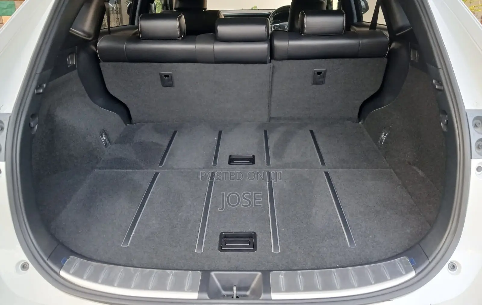 Toyota Harrier 2.0 2019 White