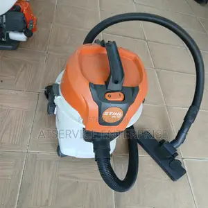Powerful STIHL SE 33 Compact & Multi-Cleaner