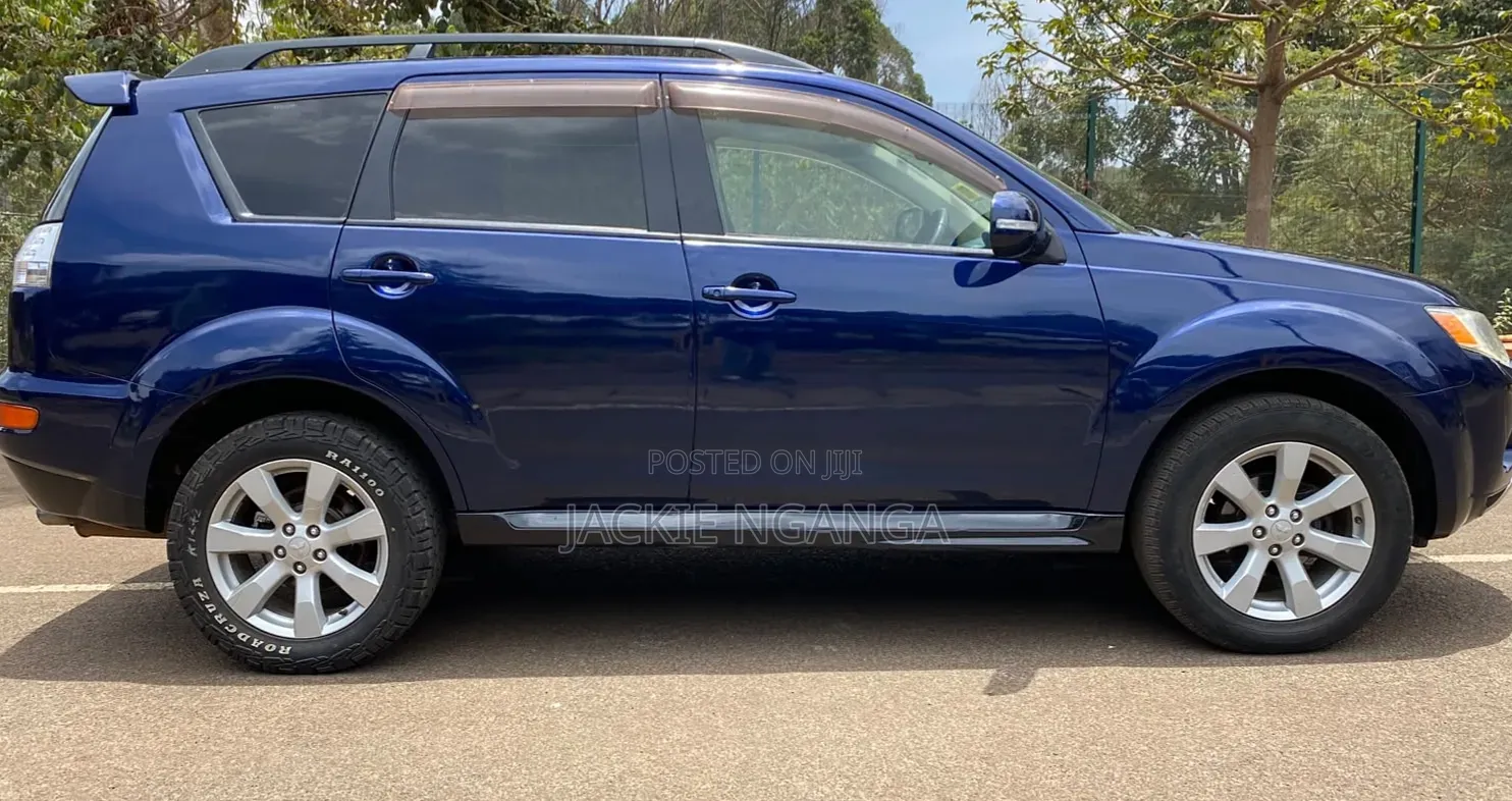 Mitsubishi Outlander 2009 Blue