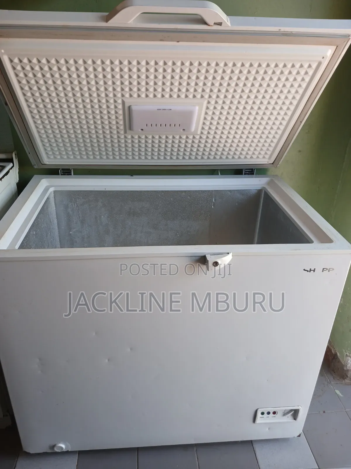 Sharp Chest Freezer 220litres