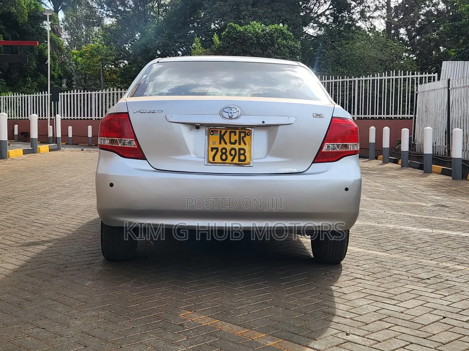 Toyota Axio 2011 Silver