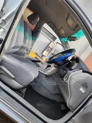 Toyota Axio 1.5 G 2WD 2011 Silver