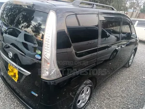 Nissan Serena 2015 Black