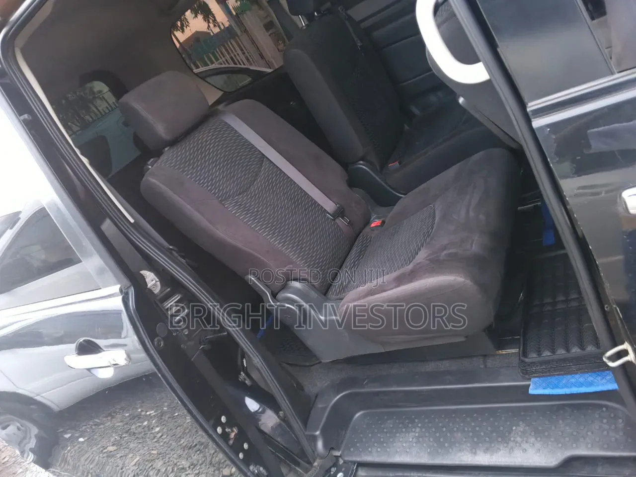 Nissan Serena 2015 Black