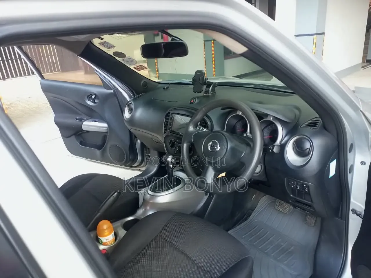 Nissan Juke 2011 Silver