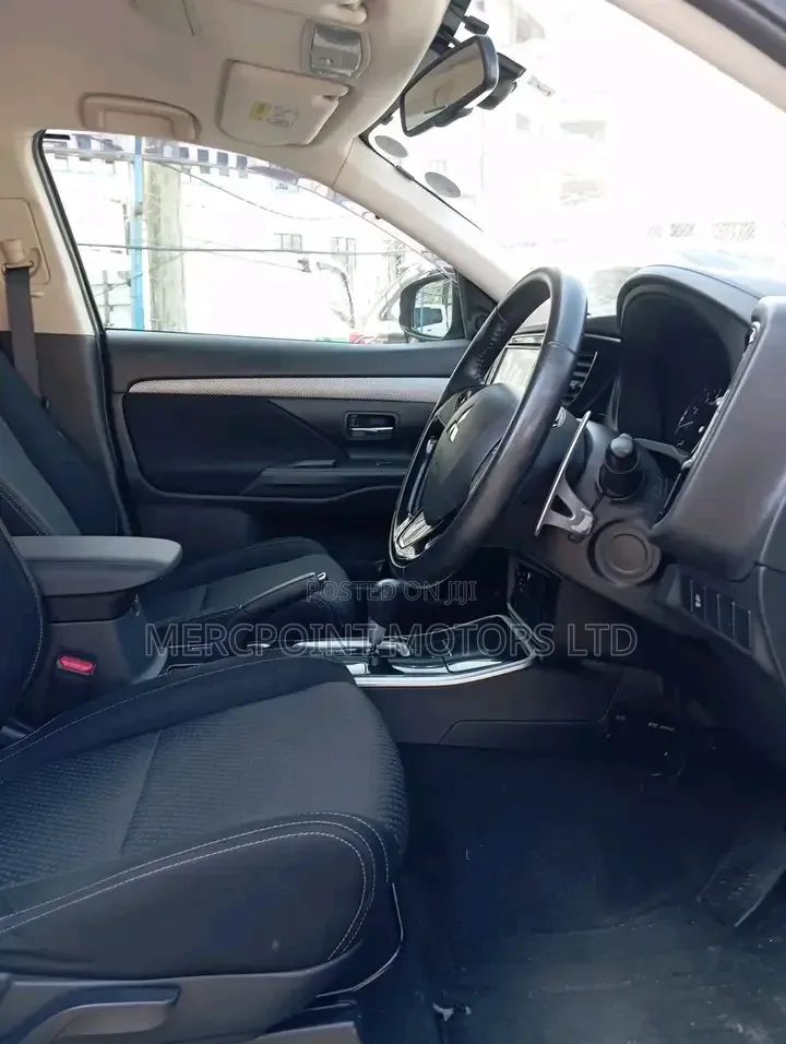 Mitsubishi Outlander 2019 Matt Black