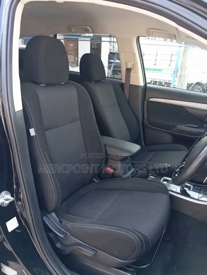 Mitsubishi Outlander 2019 Matt Black