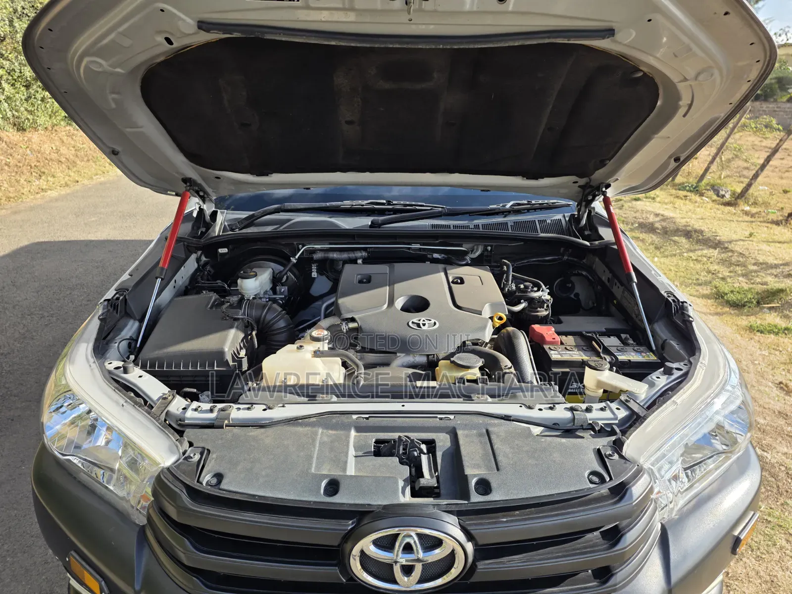 Toyota Hilux 2019 Silver