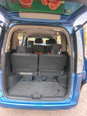 Nissan Serena 2017 Blue