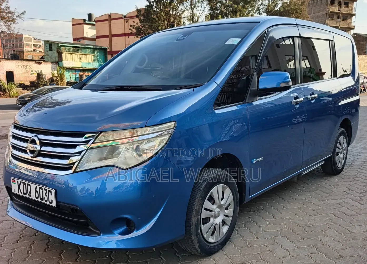 Nissan Serena 2017 Blue