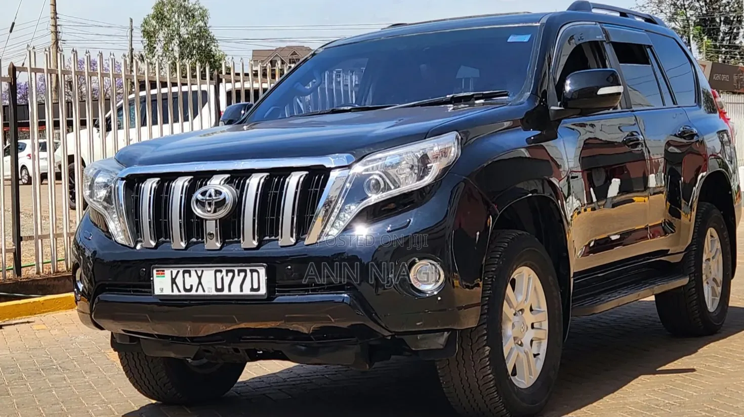 Toyota Land Cruiser 2012 Black
