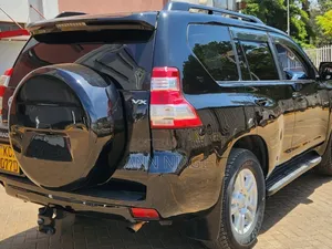 Toyota Land Cruiser 2012 Black