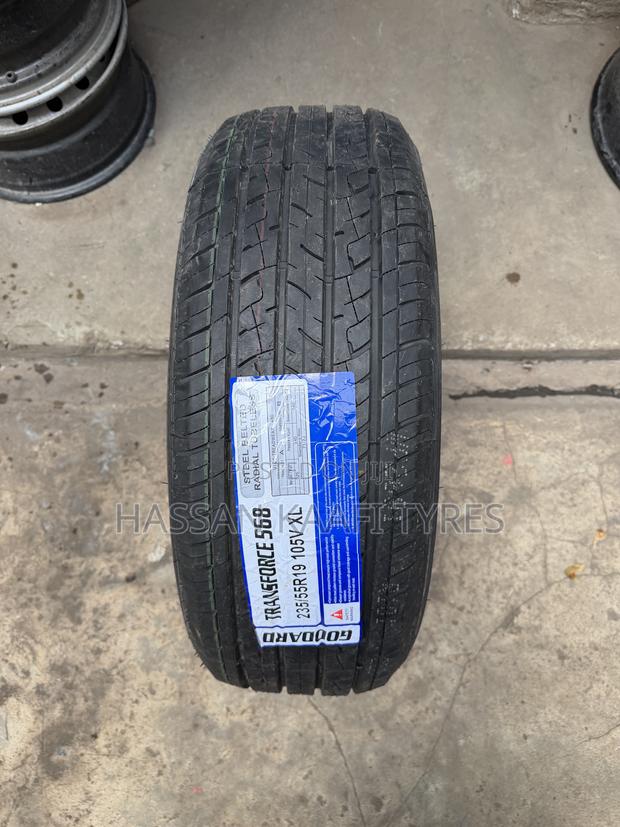 235/55r19 Goddard Tyre - main view