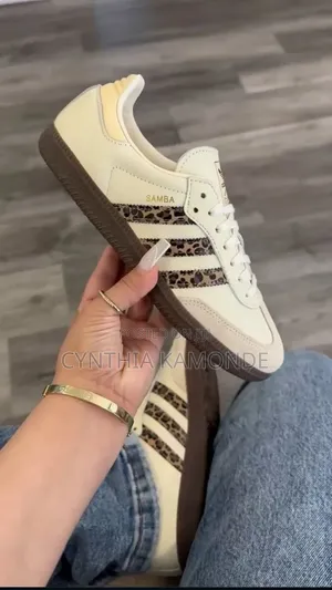 Leopard Adidas Samba