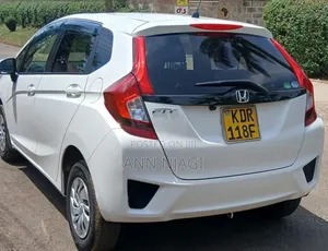Honda Fit Shuttle 2015 White