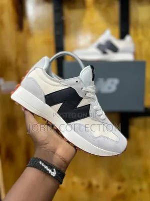 Designer New Balance 327 Leather Sneakers