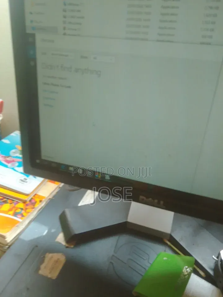 Desktop Computer HP 200 G4 All-in-One 2GB Intel Core i3 SSHD+SSD 160GB