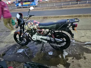 Bajaj Boxer 150 UG 2026 Red