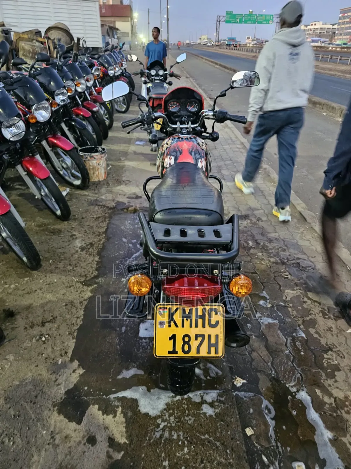 Bajaj Boxer 150 UG 2026 Red