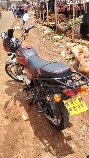 Bajaj Boxer 2015 Red