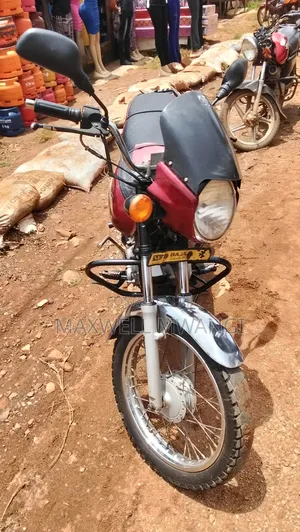 Bajaj Boxer 2015 Red