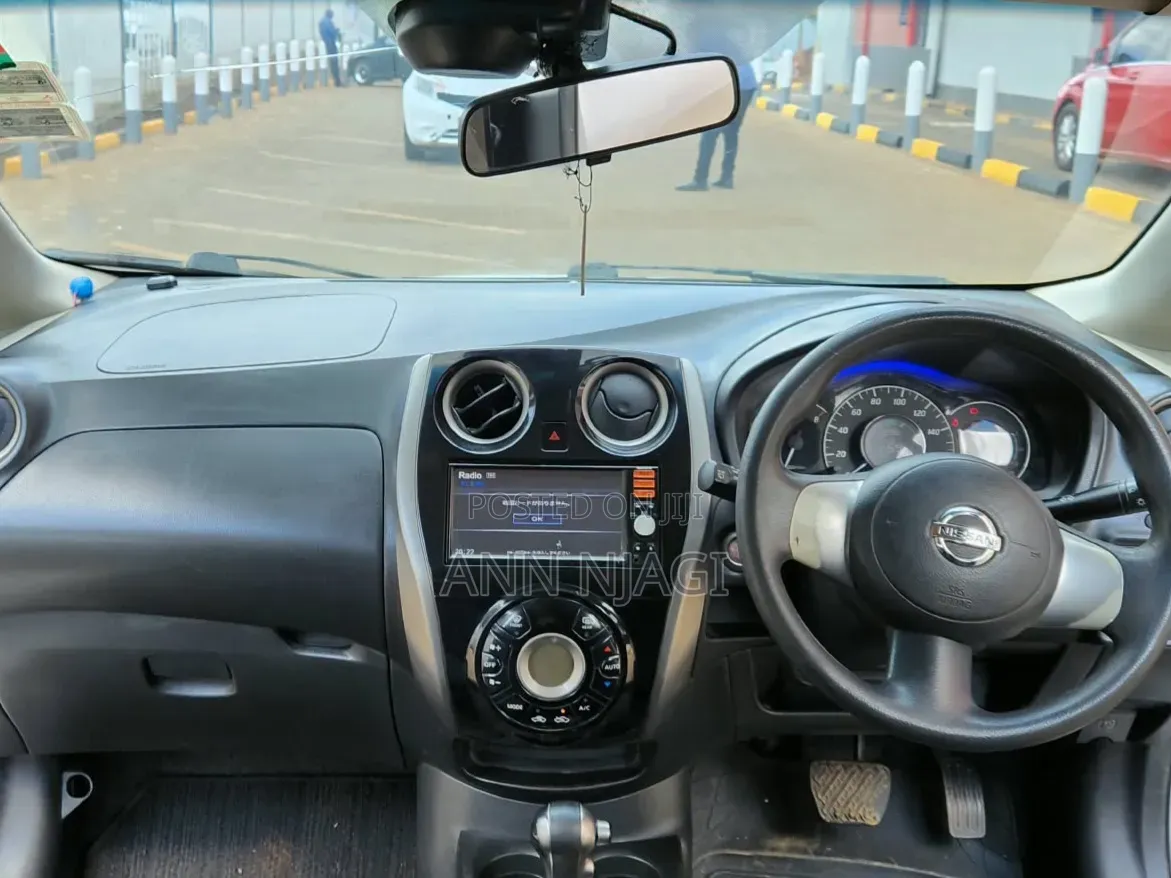 Nissan Note 2014 Silver