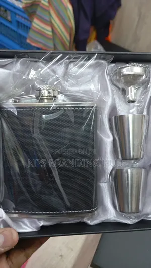Hip Whisky Bottle Flask With Two Tot Cups 200mls