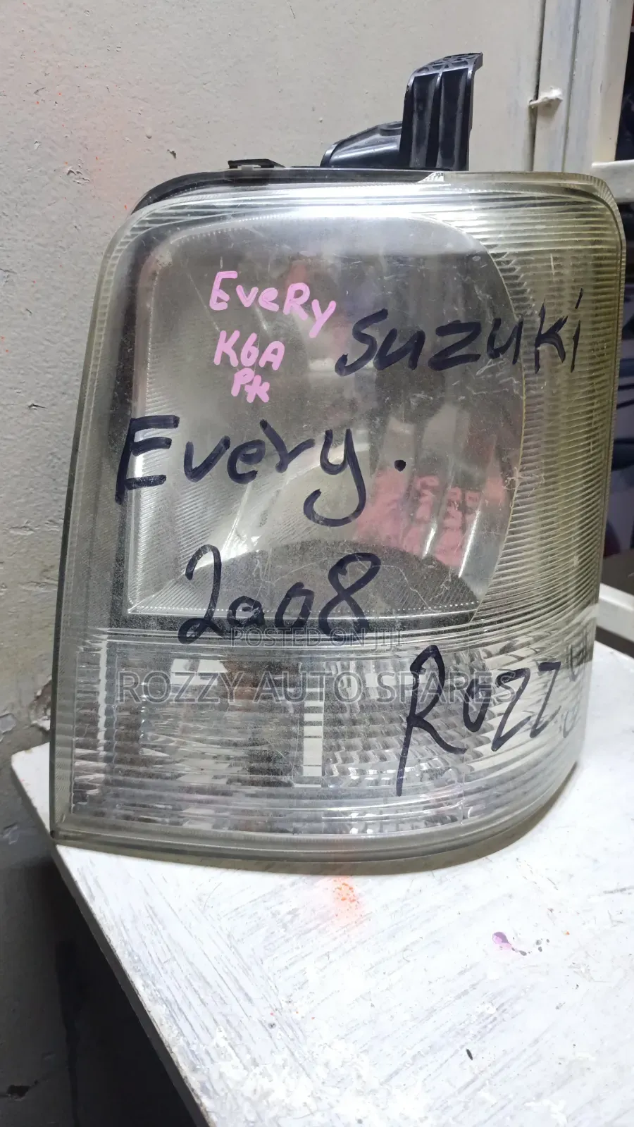 Suzuki Every 2008 Headlight