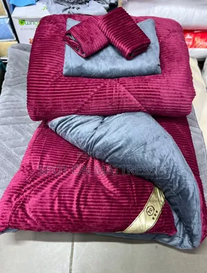 High Quality Warm Velvet Duvets. Size 6X7. Countrywide Delivery!