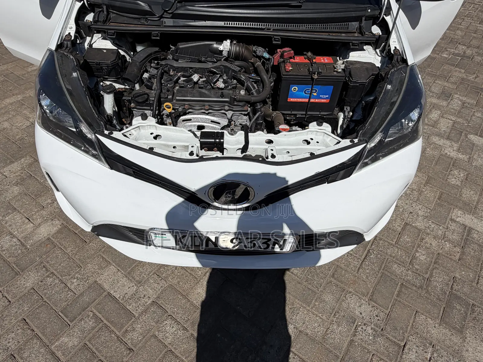 Toyota Vitz 2016 White