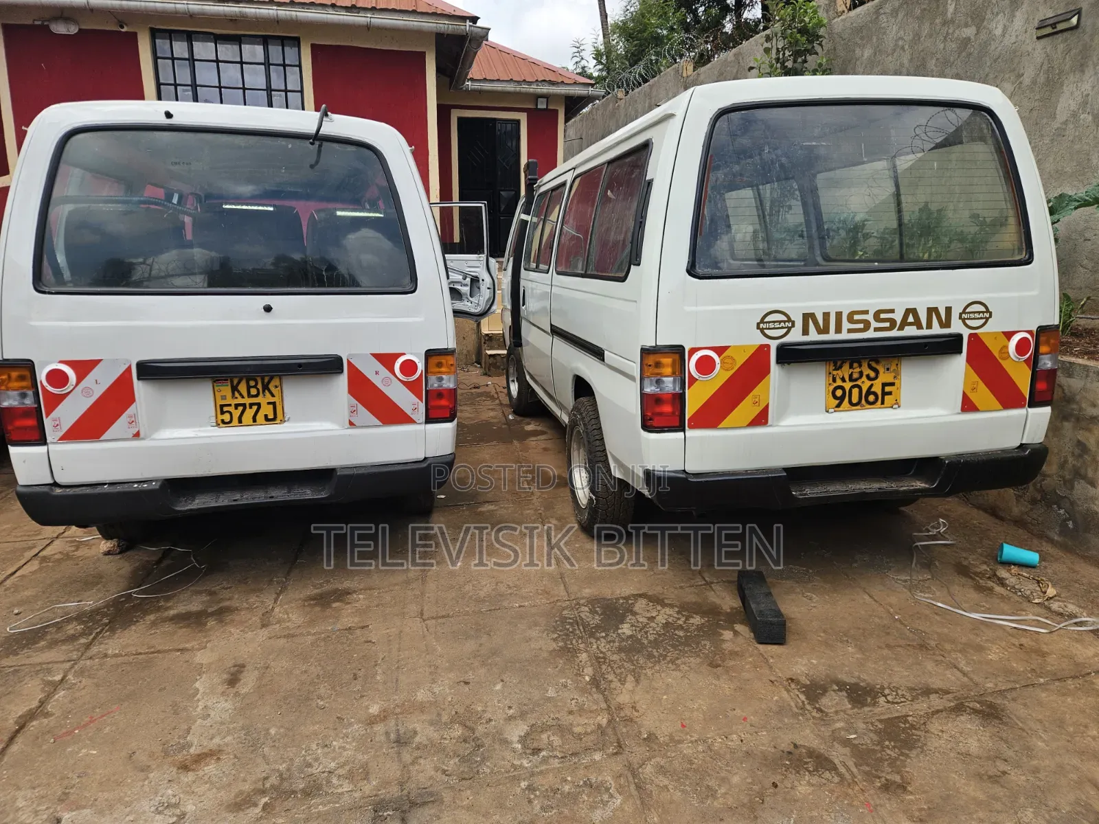 Nissan Caravan (Urvan) 2011 White