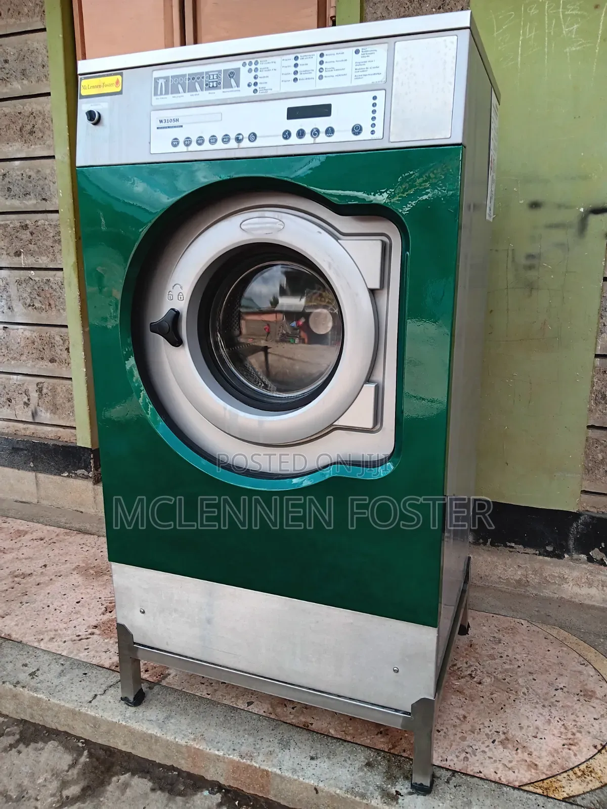Commercial Laundry Machine