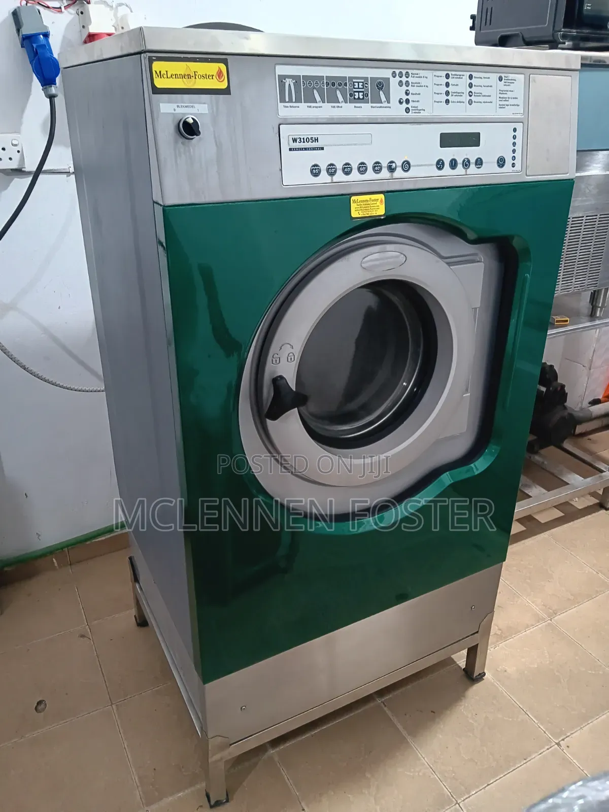 Commercial Laundry Machine