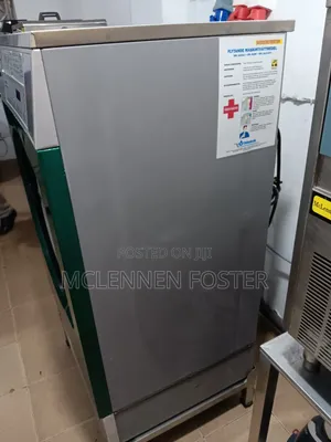Commercial Laundry Machine