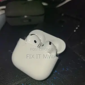 Apple AirPods 4 ANC