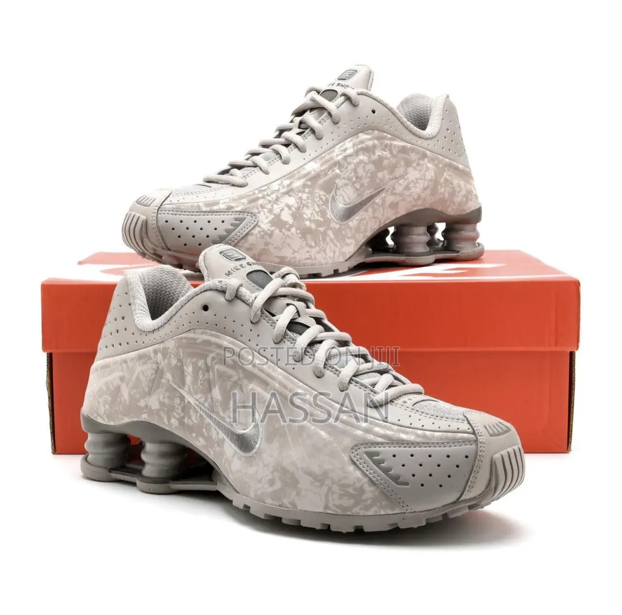Nike Shox R4