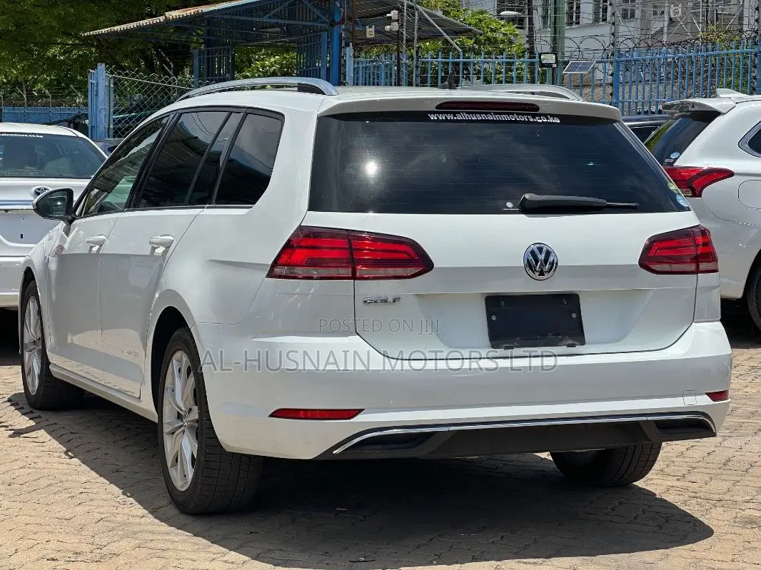 Volkswagen Golf 2019 Pearl