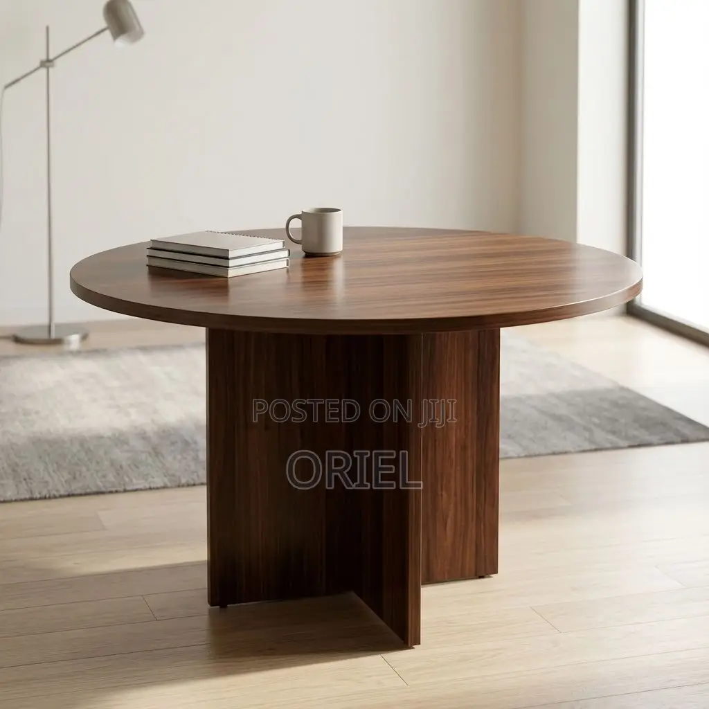 Office Boardroom Table : Round Corporate Meeting Table