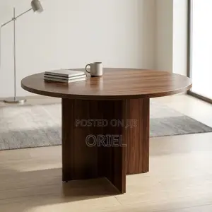 Office Boardroom Table : Round Corporate Meeting Table