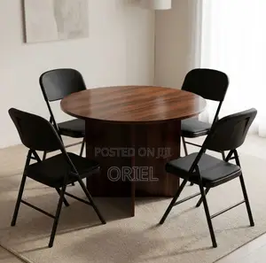 Office Boardroom Table : Round Corporate Meeting Table