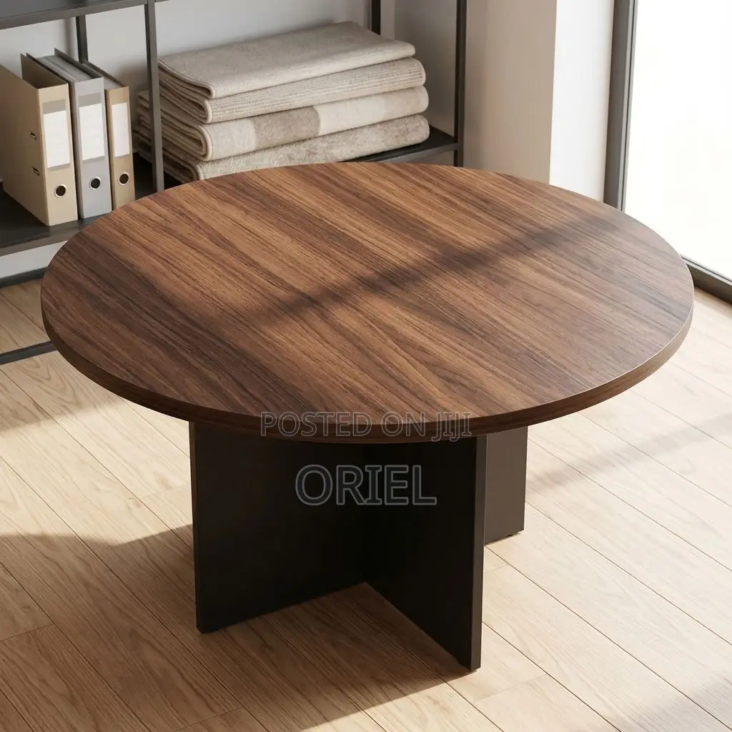 Office Boardroom Table : Round Corporate Meeting Table