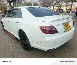 Toyota Mark X 2006 Off white