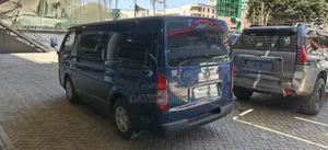 Toyota HiAce 2018 Blue