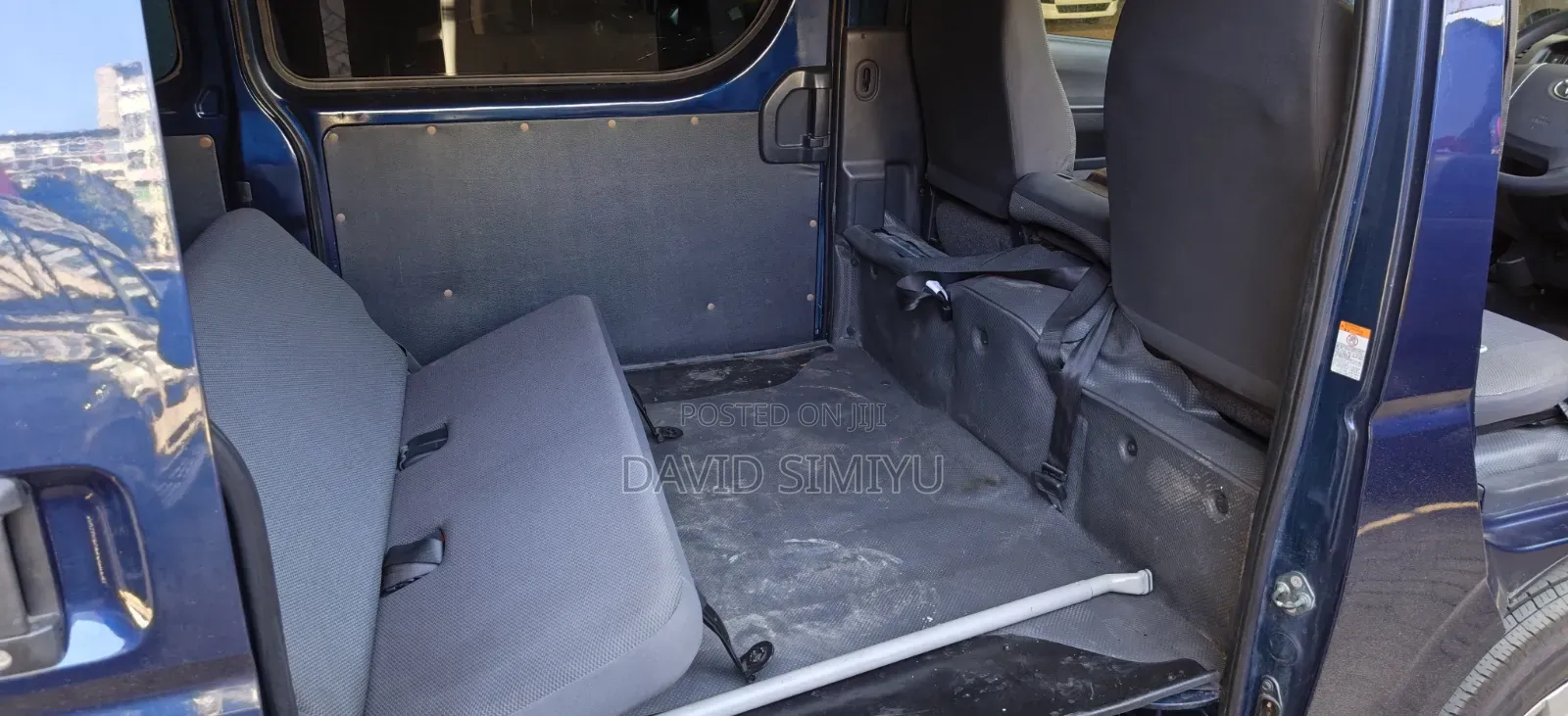 Toyota HiAce 2018 Blue
